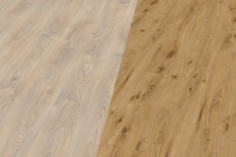 Twee laminaatvloeren met houtlook in vergelijking