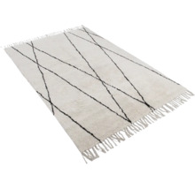 Tapijt met franjes en geometrisch patroon