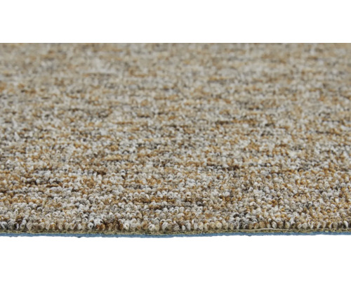 Detailopname van een gemêleerd lussenpooltapijt in verschillende beige- en bruintinten.