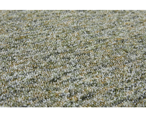 Detailopname van tapijt met lussenpool en gemêleerde textuur in groen, grijs en beige.