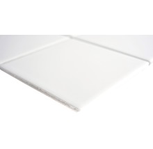 Close-up van witte keramische tegels.