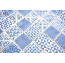 Close-up van mozaïektegels met patroon