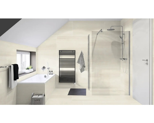Moderne badkamer met ligbad, douche en handdoekradiator