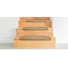 Houten trap met trapmatten