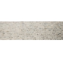 Wand van natuursteenmozaïek