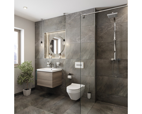 Moderne badkamer met wastafel, spiegel, toilet en douche