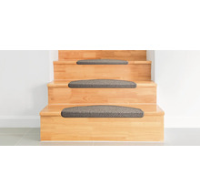 Houten trap met trapmatten