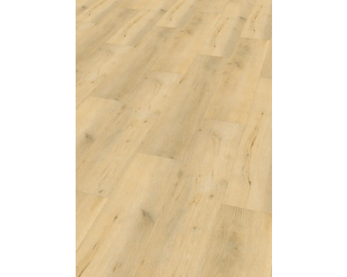 Gelegde laminaatvloer met houtlook.