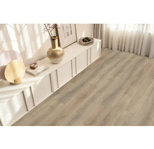 Lichte ruimte met designvloer in houtlook en witte tv-meubel