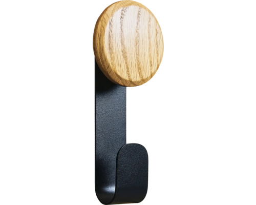 Wandhaak met een ronde houten kop en een metalen haak