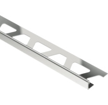 Metalen tegelprofiel voor randbescherming met geperforeerde zijde.