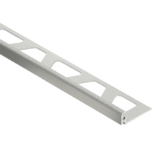 Aluminium tegelprofiel met gestructureerd oppervlak en trapeziumvormige perforaties.