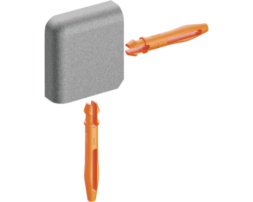 Montageset bestaande uit een grijs vierkant bevestigingselement en twee oranje kunststof pluggen.