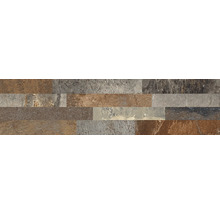 Steenstrips met natuursteenlook en gestructureerd oppervlak in diverse aardetinten.