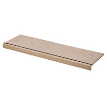 Houten trap met zwarte rubberen rand