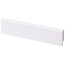 Witte houten plint