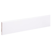Witte houten plint