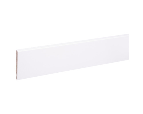Witte houten plint