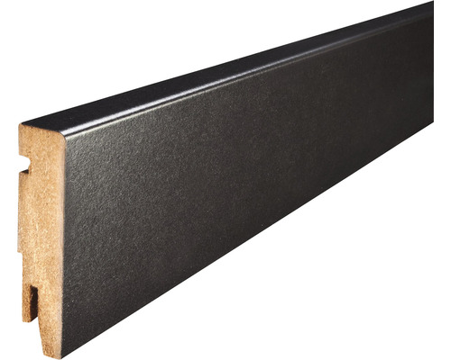 Houten plint met decoratieve folie
