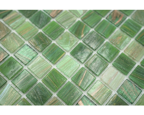 Glazen mozaïektegels in groen