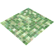 Mozaïektegels in vierkant groen