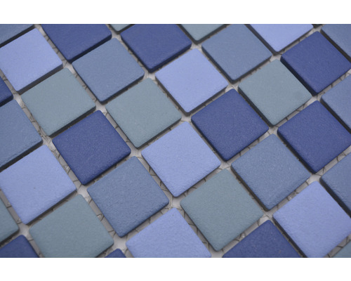 Mozaïektegels in verschillende blauwtinten