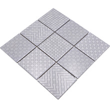 Patroon van vierkante tegels met verschillende geometrische motieven