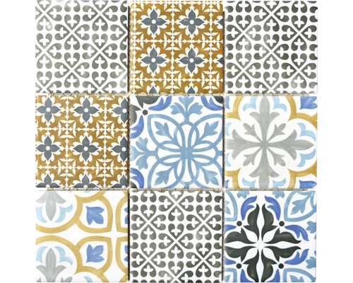 Negen decoratieve tegels met bloemmotieven