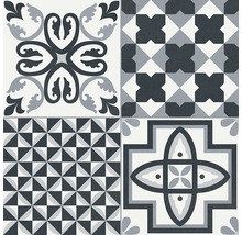 Decoratieve tegels met bloemmotieven en geometrische patronen