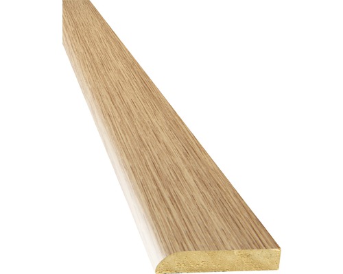Houten plint met afgeronde rand