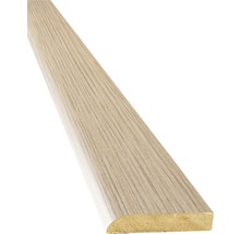Houten plint met fineerlaag