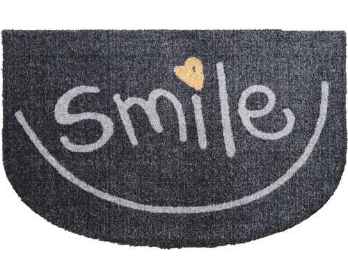 Halfronde deurmat met het woord Smile en een hart