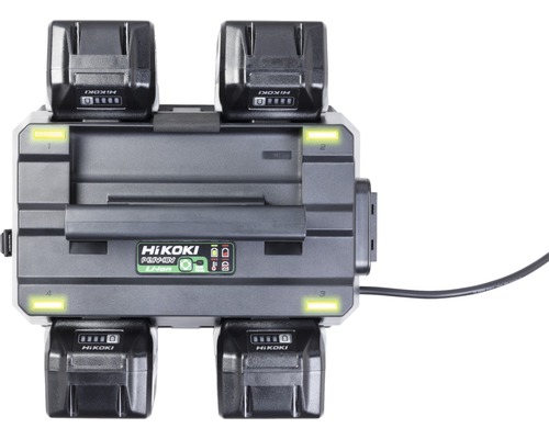 HiKoki acculader met vier accu's