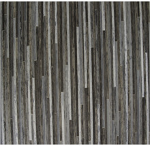 Decoratieve plaat met houten strokenpatroon