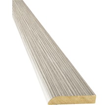 Houten plint met houtnerf