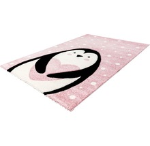 Vloerkleed met pinguïn motief en stippenpatroon