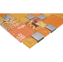 Mozaïektegel met huis motief, bloem motief en belettering