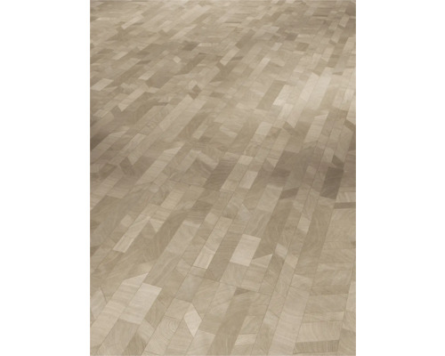 Houten vloer met parketpatroon