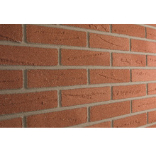 Close-up van een muur van bakstenen.